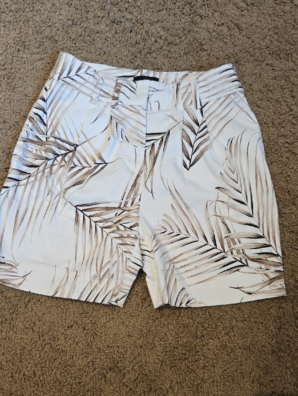 White House Black Market White Palm-Print Pleated Front Shorts